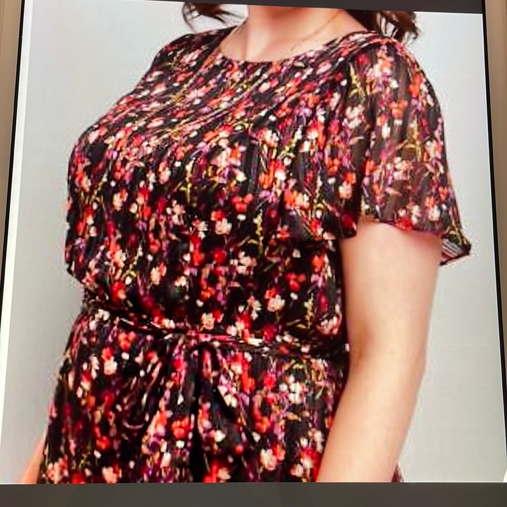 LANE BRYANT SHIMMERING FLORAL MAXI DRESS SIZE 20 - Picture 3 of 13